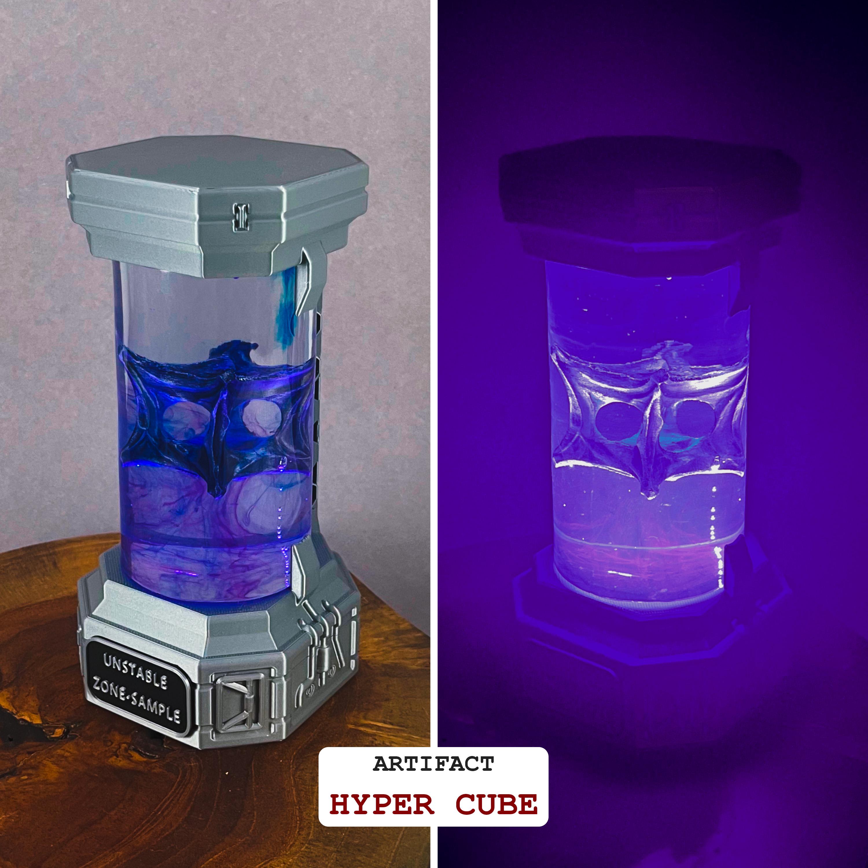 Artifact Container Lamp V2 – STALKER Inspired LED Light - Cosplay, Gamers, Changeable Colors, Resin Artifact, USB, Swapable, Chernobyl